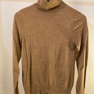 Gold thin turtleneck sweater S